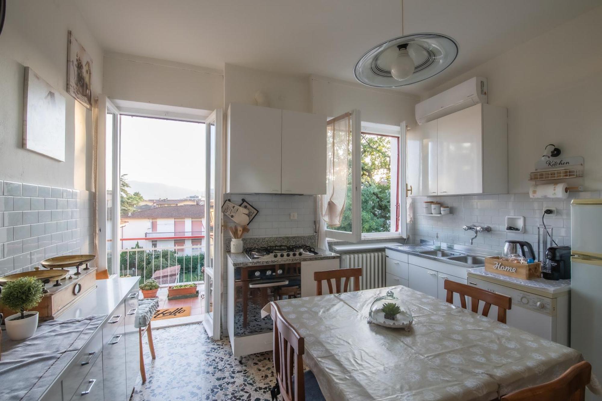 Domus Umberto - Guest House Arezzo Extérieur photo